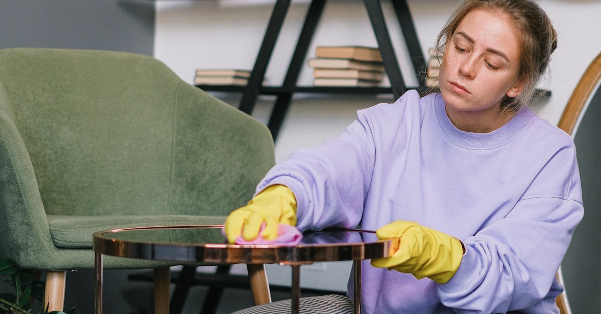 What is the chaos method of decluttering?